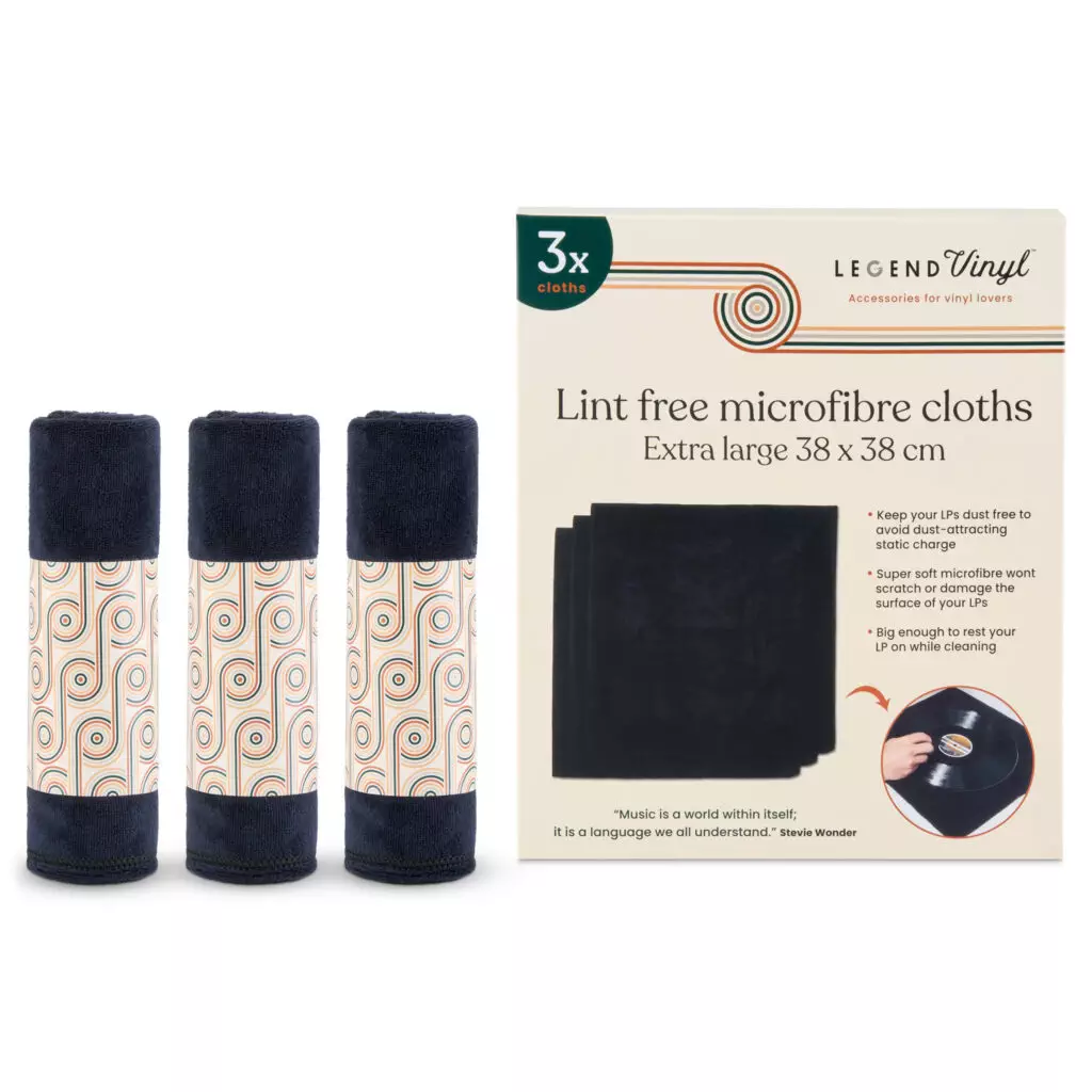 Pack of 3 Extra-large Vinyl Cleaning Microfibre Cloths - Image 2